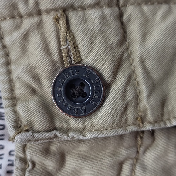 Abercrombie & Fitch Mens Cargo Shorts - Picture 2 of 8
